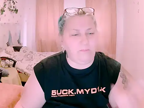 mayamayx online show from May 2026 03:53:01 PM