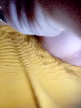 Snapshot of edubig23cm chatting on November 2025 10:48:02 AM edubig23cm online show from November 2025 10:48:02 AM