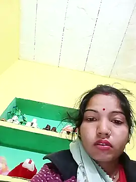 Snapshot of Bhuvi_Bedi chatting on February 2025 11:15:02 PM Bhuvi Bedi online show from February 2025 11:15:02 PM