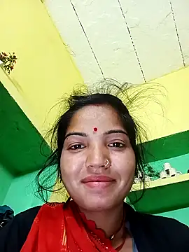 Snapshot of Bhuvi_Bedi chatting on February 2025 11:03:02 PM Bhuvi Bedi online show from February 2025 11:03:02 PM