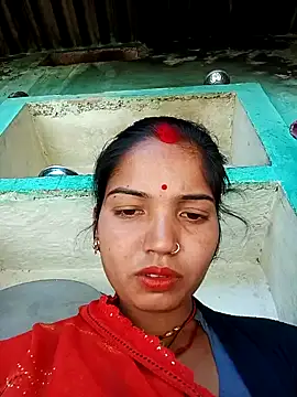 Snapshot of Bhuvi_Bedi chatting on February 2025 05:19:01 AM Bhuvi Bedi online show from February 2025 05:19:01 AM