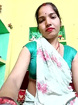 Snapshot of Bhuvi_Bedi chatting on February 2025 07:04:02 AM Bhuvi Bedi online show from February 2025 07:04:02 AM