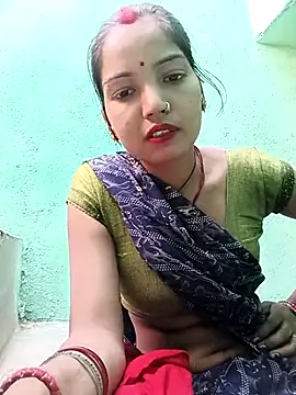 Snapshot of Bhuvi_Bedi chatting on March 2025 03:45:01 AM Bhuvi Bedi online show from March 2025 03:45:01 AM