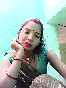 Snapshot of Bhuvi_Bedi chatting on March 2025 06:10:02 AM Bhuvi Bedi online show from March 2025 06:10:02 AM