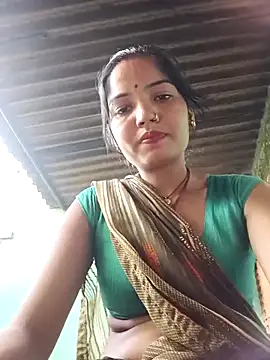 Snapshot of Bhuvi_Bedi chatting on March 2025 11:55:02 AM Bhuvi Bedi online show from March 2025 11:55:02 AM