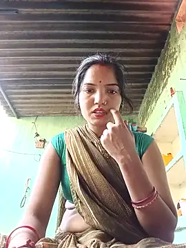 Snapshot of Bhuvi_Bedi chatting on March 2025 11:41:01 AM Bhuvi Bedi online show from March 2025 11:41:01 AM