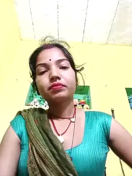 Snapshot of Bhuvi_Bedi chatting on March 2025 11:05:01 PM Bhuvi Bedi online show from March 2025 11:05:01 PM