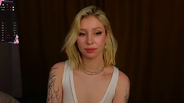 Snapshot of SallyCha chatting on February 2025 04:18:02 AM SallyCha online show from February 2025 04:18:02 AM