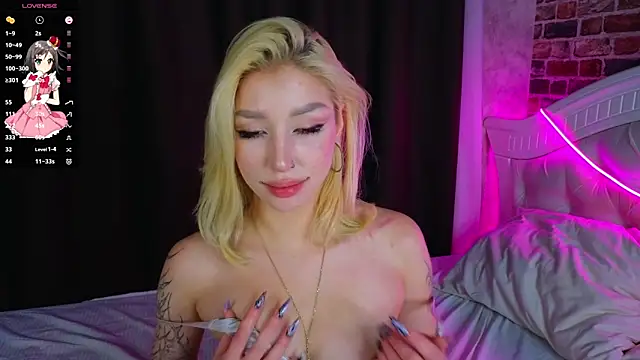 Snapshot of SallyCha chatting on October 2025 05:24:01 AM SallyCha online show from October 2025 05:24:01 AM