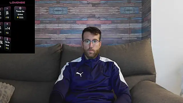 Snapshot of machohiberiko chatting on October 2025 05:35:01 PM machohiberiko online show from October 2025 05:35:01 PM