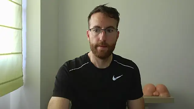 Snapshot of machohiberiko chatting on December 2025 09:27:02 AM machohiberiko online show from December 2025 09:27:02 AM