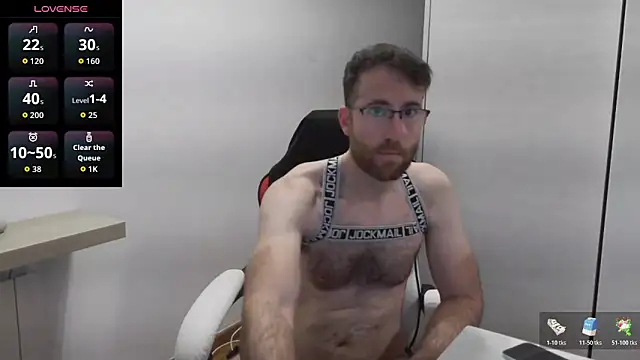 Snapshot of machohiberiko chatting on December 2025 06:48:02 PM machohiberiko online show from December 2025 06:48:02 PM