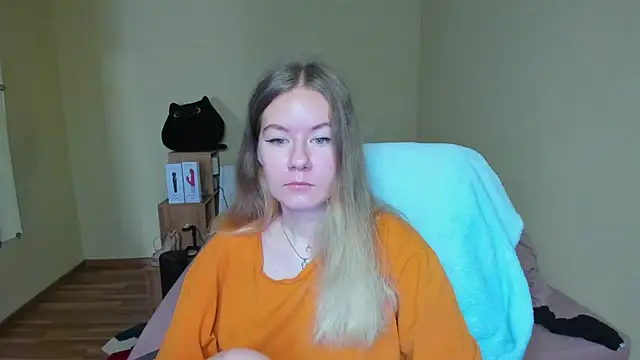 Snapshot of EmilyPaw chatting on March 2025 07:20:01 AM EmilyPaw online show from March 2025 07:20:01 AM