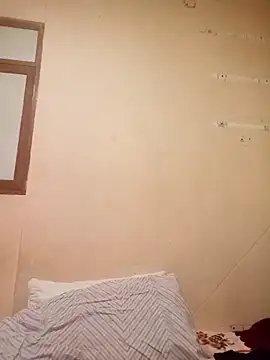 Snapshot of LuisMex1998 chatting on November 2025 12:32:01 AM LuisMex1998 online show from November 2025 12:32:01 AM