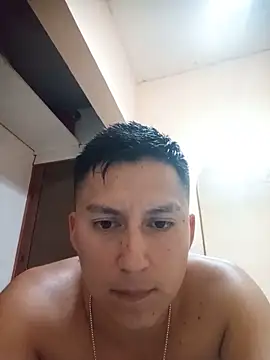 LuisMex1998 online show from May 2026 01:01:02 AM