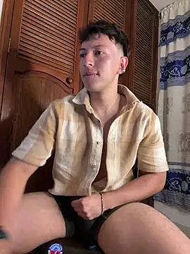 Snapshot of Amon__ashford chatting on February 2025 12:13:01 AM Amon ashford online show from February 2025 12:13:01 AM