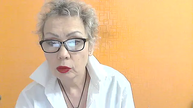 NessyJenixs online show from December 2025 03:08:02 PM