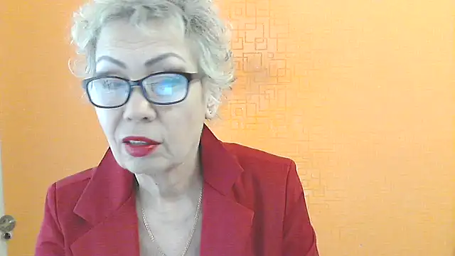 NessyJenixs online show from February 2026 08:02:01 AM