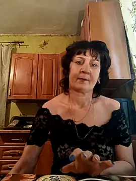 Snapshot of Laura_Kiss chatting on January 2025 07:46:01 AM Laura Kiss online show from January 2025 07:46:01 AM