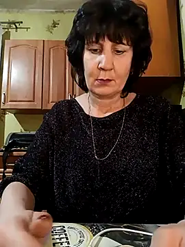 Snapshot of Laura_Kiss chatting on March 2025 07:53:01 PM Laura Kiss online show from March 2025 07:53:01 PM