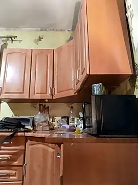 Snapshot of Laura_Kiss chatting on March 2025 03:09:02 PM Laura Kiss online show from March 2025 03:09:02 PM