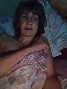 Laura Kiss online show from June 2026 09:13:02 PM