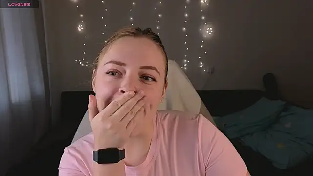 Snapshot of Hanna_melon chatting on October 2025 08:35:01 AM Hanna melon online show from October 2025 08:35:01 AM