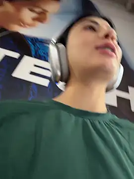 Snapshot of fiorella_paris chatting on February 2026 05:10:01 PM fiorella paris online show from February 2026 05:10:01 PM