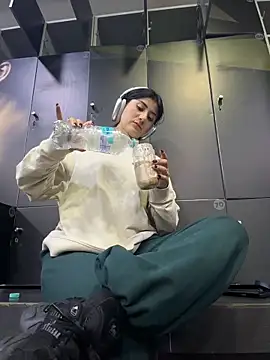 Snapshot of fiorella_paris chatting on March 2026 02:09:02 PM fiorella paris online show from March 2026 02:09:02 PM