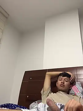 Snapshot of sebaxx8_ chatting on February 2025 12:32:01 AM sebaxx8 online show from February 2025 12:32:01 AM