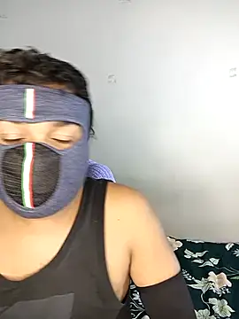 Love-N online show from March 2026 11:08:01 PM