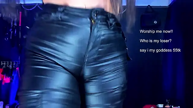 KaramStone online show from December 2025 09:08:01 PM