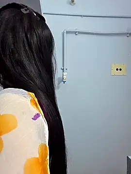 Snapshot of Hot_honey77 chatting on September 2025 05:47:02 PM Hot honey77 online show from September 2025 05:47:02 PM