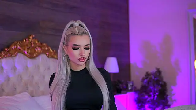 Snapshot of Juicy_Jessye chatting on September 2025 07:46:01 PM Juicy Jessye online show from September 2025 07:46:01 PM