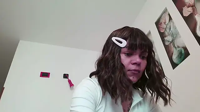 serena  vedette online show from May 2026 02:45:01 PM