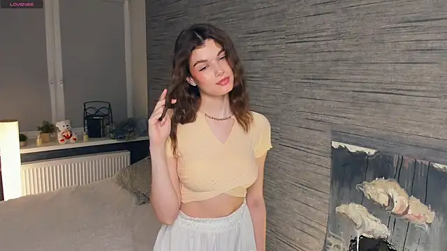 FloraDobb online show from March 2025 09:06:02 PM