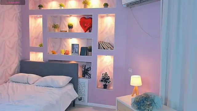 FloraDobb online show from November 2025 07:08:02 AM