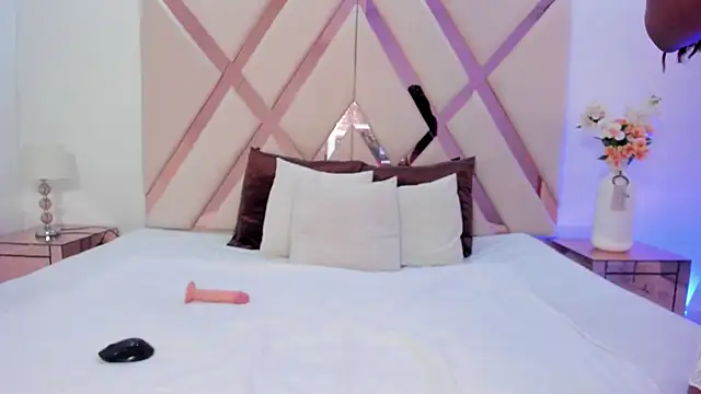 Snapshot of taliarussel chatting on January 2025 10:01:01 PM taliarussel online show from January 2025 10:01:01 PM