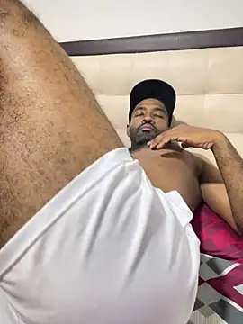 Simon Basset online show from March 2025 02:51:02 AM