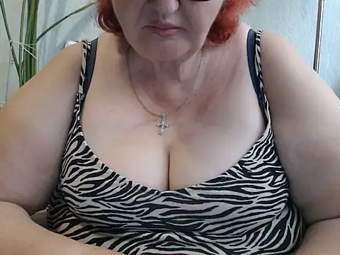 Snapshot of DeniseeRosea chatting on June 2026 07:35:02 AM DeniseeRosea online show from June 2026 07:35:02 AM