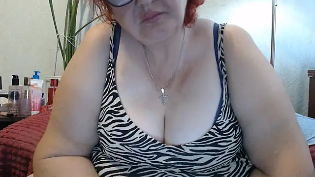 Snapshot of DeniseeRosea chatting on June 2026 04:30:01 PM DeniseeRosea online show from June 2026 04:30:01 PM