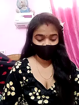 Snapshot of Simran-001 chatting on January 2025 08:04:01 AM Simran-001 online show from January 2025 08:04:01 AM