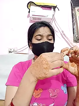 Snapshot of Simran-001 chatting on October 2025 07:02:01 PM Simran-001 online show from October 2025 07:02:01 PM