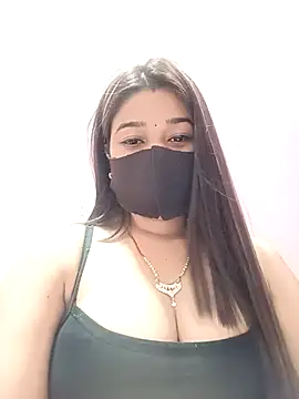 Simran-001 online show from May 2026 12:24:02 PM