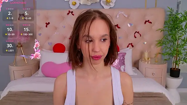 Snapshot of SandraTucker chatting on February 2026 03:03:01 AM SandraTucker online show from February 2026 03:03:01 AM