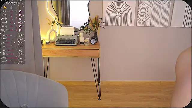 Snapshot of HappyVivy chatting on February 2025 10:59:01 AM HappyVivy online show from February 2025 10:59:01 AM