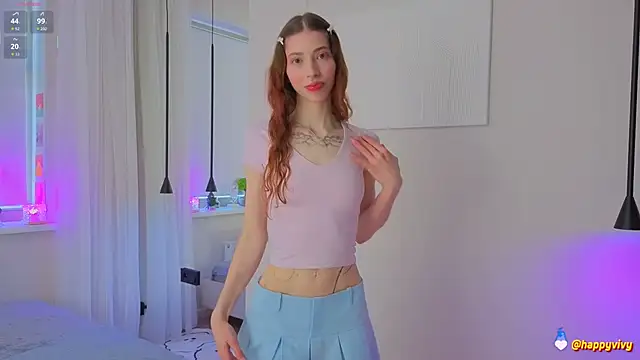 Snapshot of HappyVivy chatting on October 2025 12:33:01 PM HappyVivy online show from October 2025 12:33:01 PM