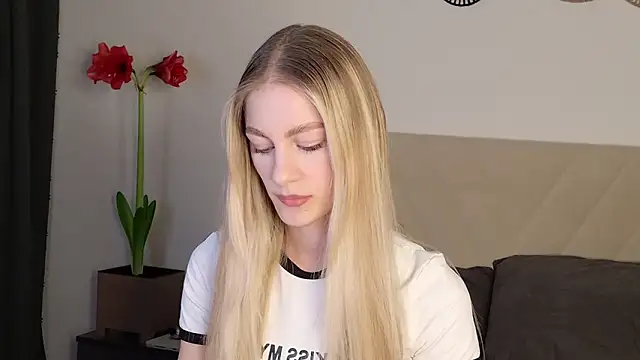 GabriellaOlsen online show from March 2026 05:08:01 PM