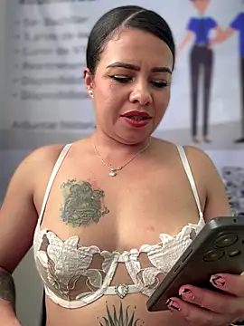 Ariana-07 online show from December 2025 07:53:02 PM