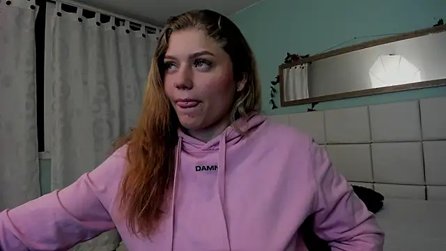 alaia greyy online show from March 2025 01:03:01 PM